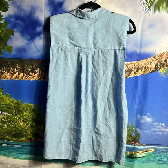 Zara Light Blue Sleeveless Button Down Top - Picture 3 of 5